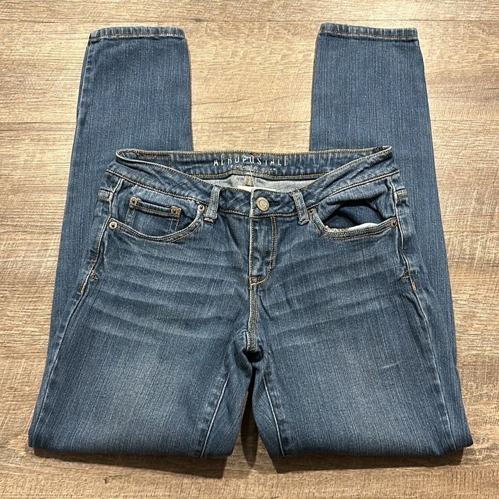 Aeropostale distressed, skinny blue jeans size 4 regular - Picture 5 of 10
